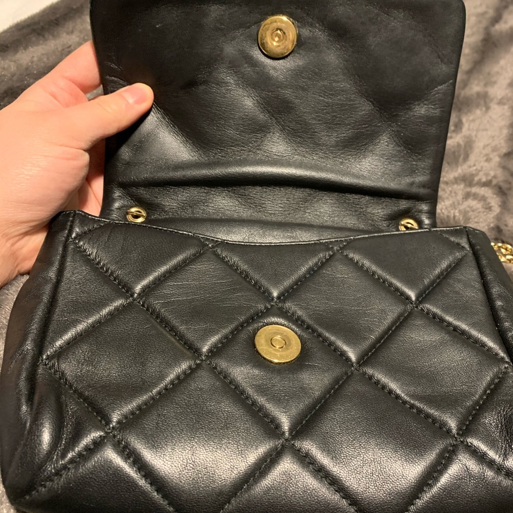 Authentic Salvatore Ferragamo Quilted Vara Bag - Picture 10 of 14